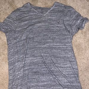 XL American Eagle V Neck.